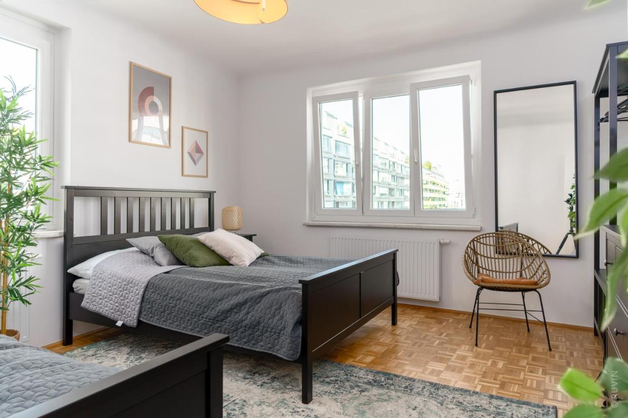 King Bed Home, 3 Bed Rooms, Perfect For Long Term Stay Vienna Exterior photo